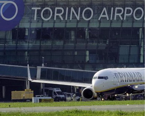 Immagine in evidenza dell'articolo: Arresto cardiaco sul volo Torino - Lamezia Terme